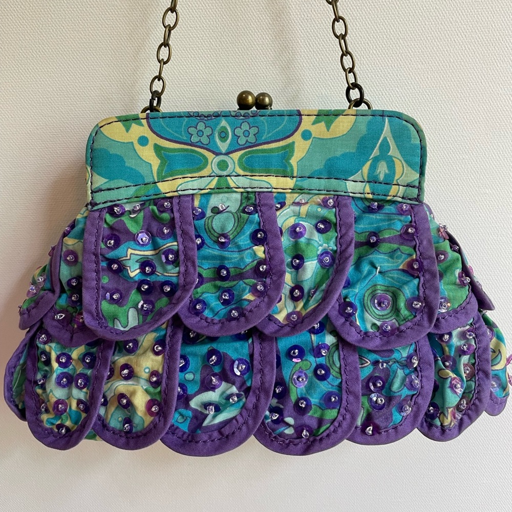 Y2K 2002 GAP kisslock beaded mini mermaid-style purse.